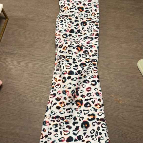 Roxy Girls Ski Set Size L/12 - Pink Jacket and Multicolor pants - Picture 4 of 5